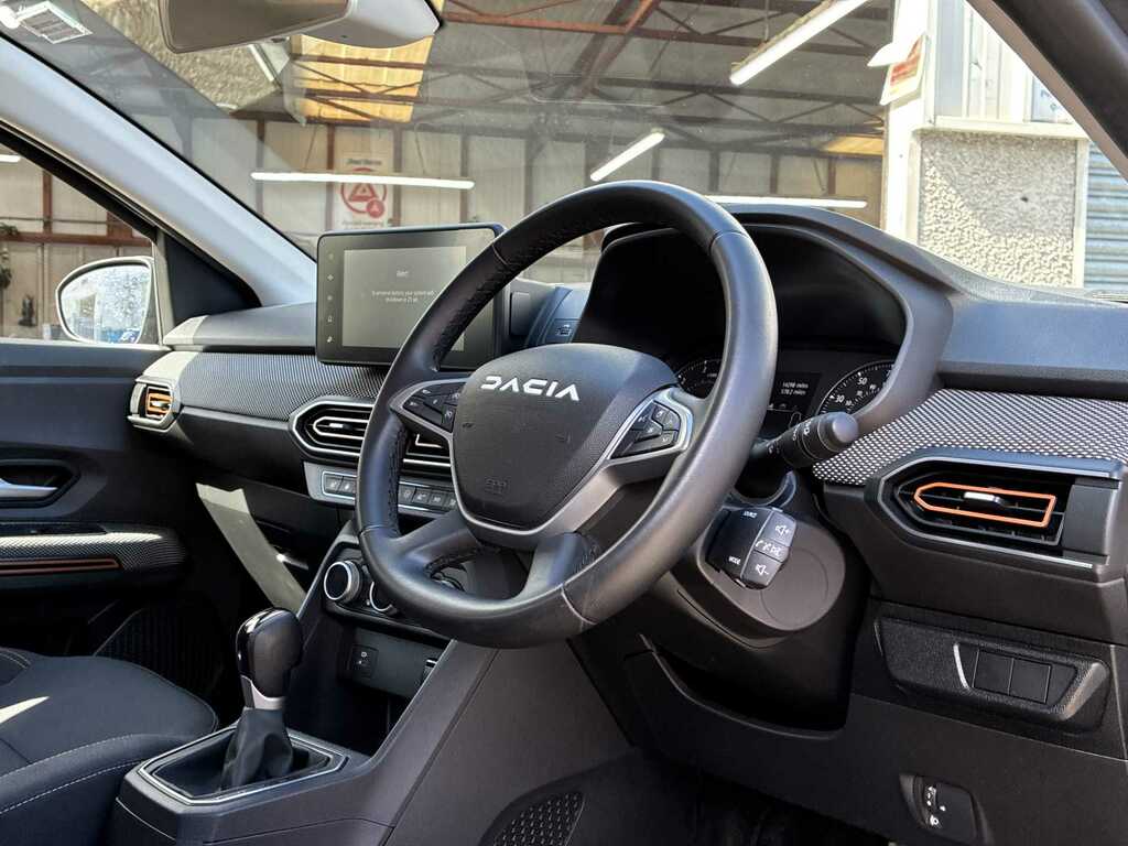 Dacia Sandero Stepway Dacia Sandero Stepway 1.0 Tce Bi-fuel Expression 5 Black #14