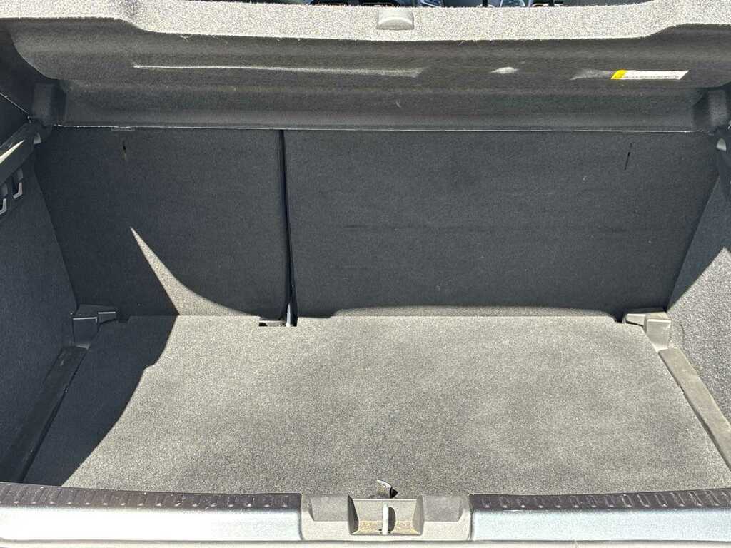 Dacia Sandero Stepway Dacia Sandero Stepway 1.0 Tce Bi-fuel Expression 5 Black #16