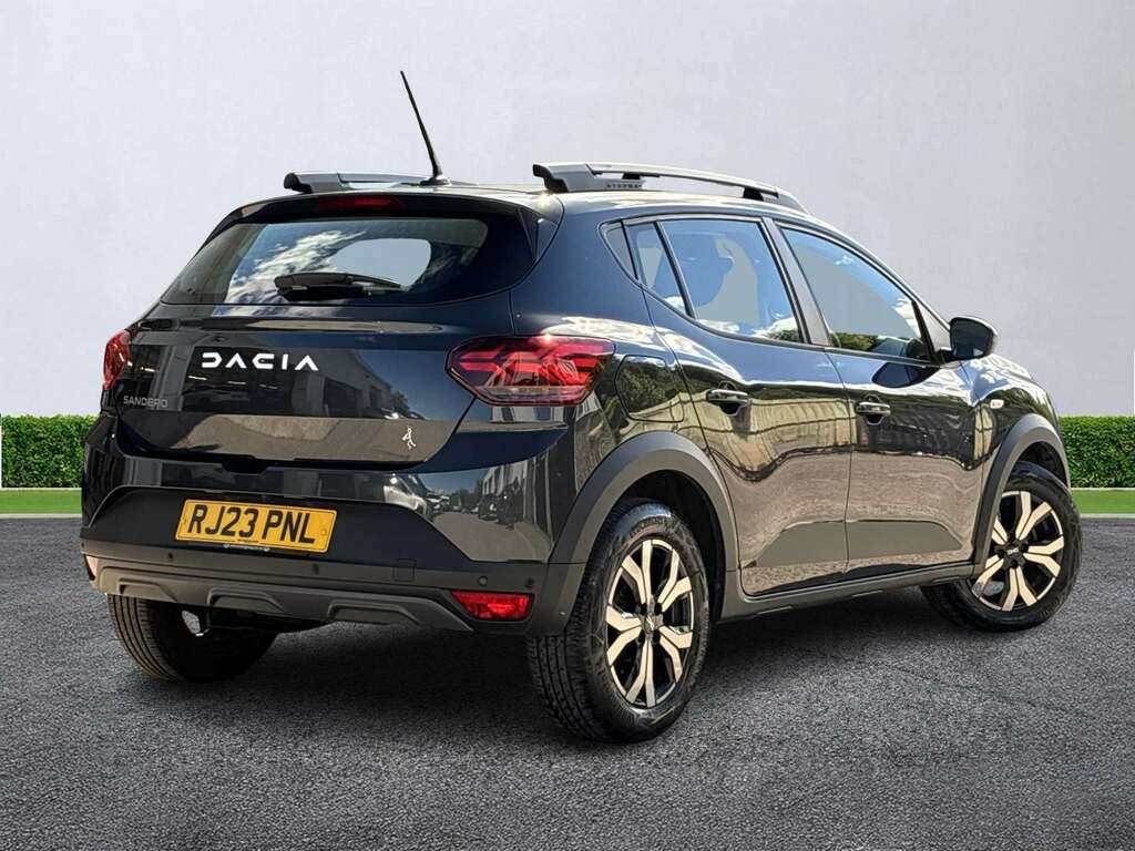 Dacia Sandero Stepway Dacia Sandero Stepway 1.0 Tce Bi-fuel Expression 5 Black #17
