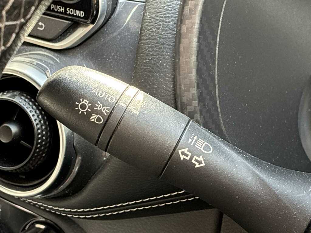 Nissan Juke Dig-t N-connecta Grey #26