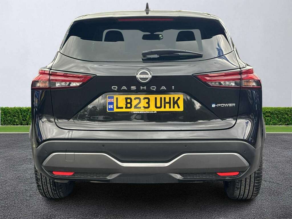 Nissan Qashqai 1.5 E-power N-connecta Black #4