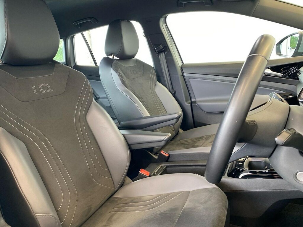 Volkswagen ID.4 Pro Performance 77Kwh Life Silver #32