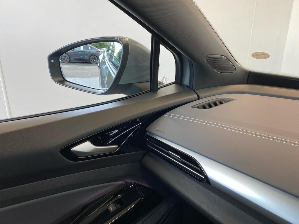 Volkswagen ID.4 Pro Performance 77Kwh Life Silver #31
