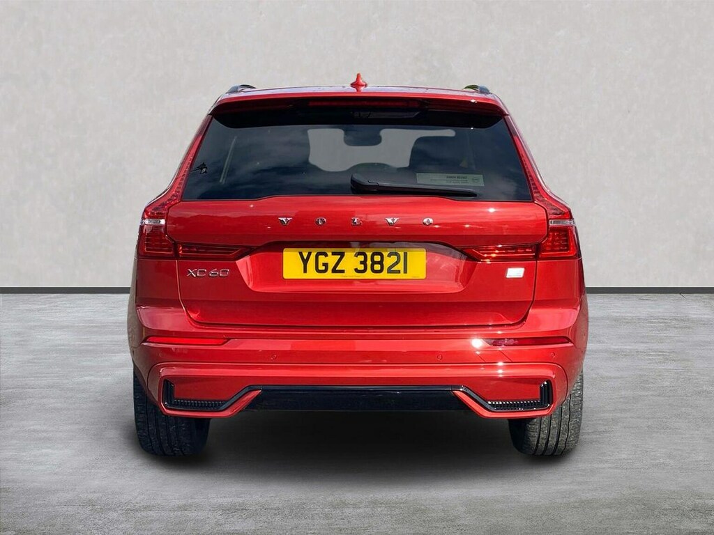 Volvo XC60 2.0H T8 Recharge 18.8Kwh Ultimate Dark Suv Pet Red #4