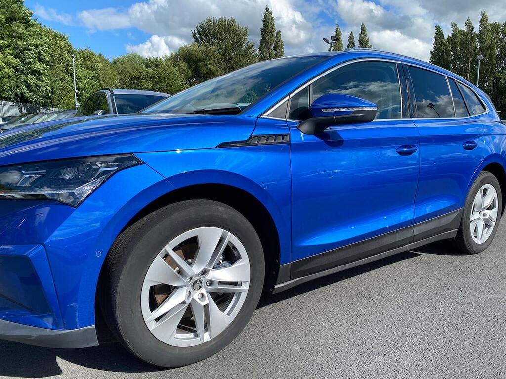 Skoda ENYAQ 80 Silver #40