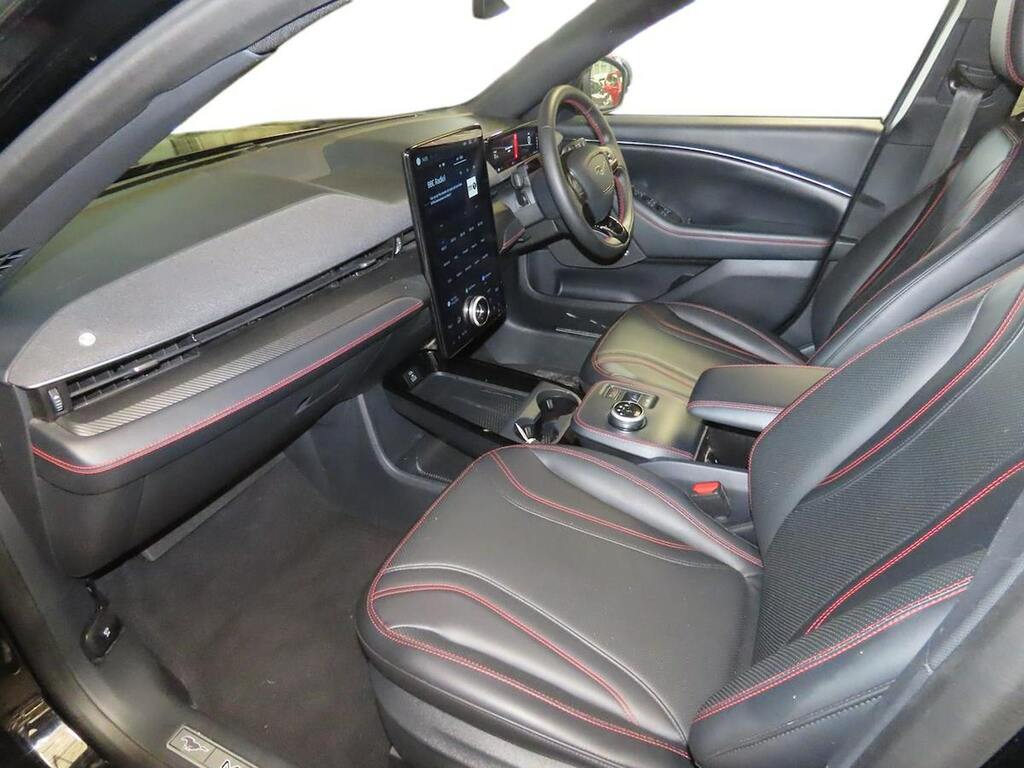 Ford Mustang Mach-E Extended Range 91Kwh Suv Aw Black #5