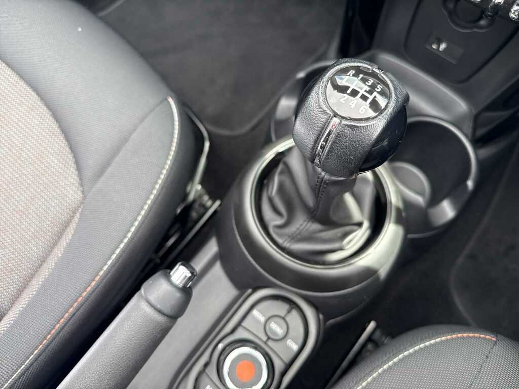 Mini Convertible 1.5 Cooper Exclusive Convertible Grey #13