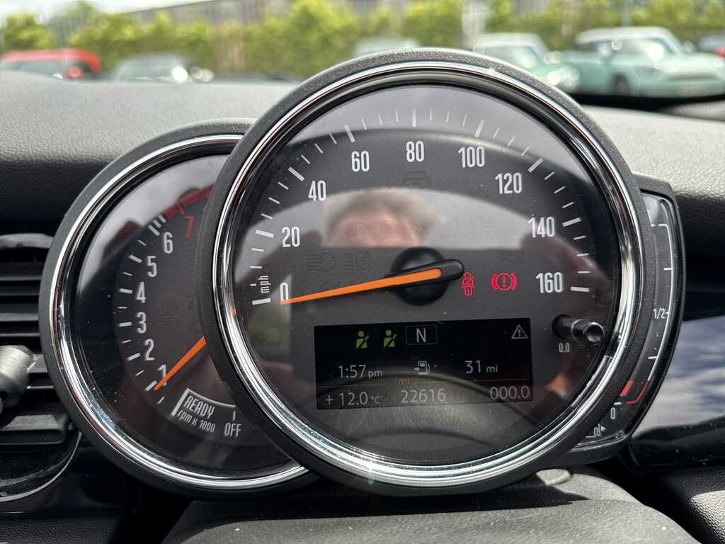 Mini Convertible 1.5 Cooper Exclusive Convertible Grey #10