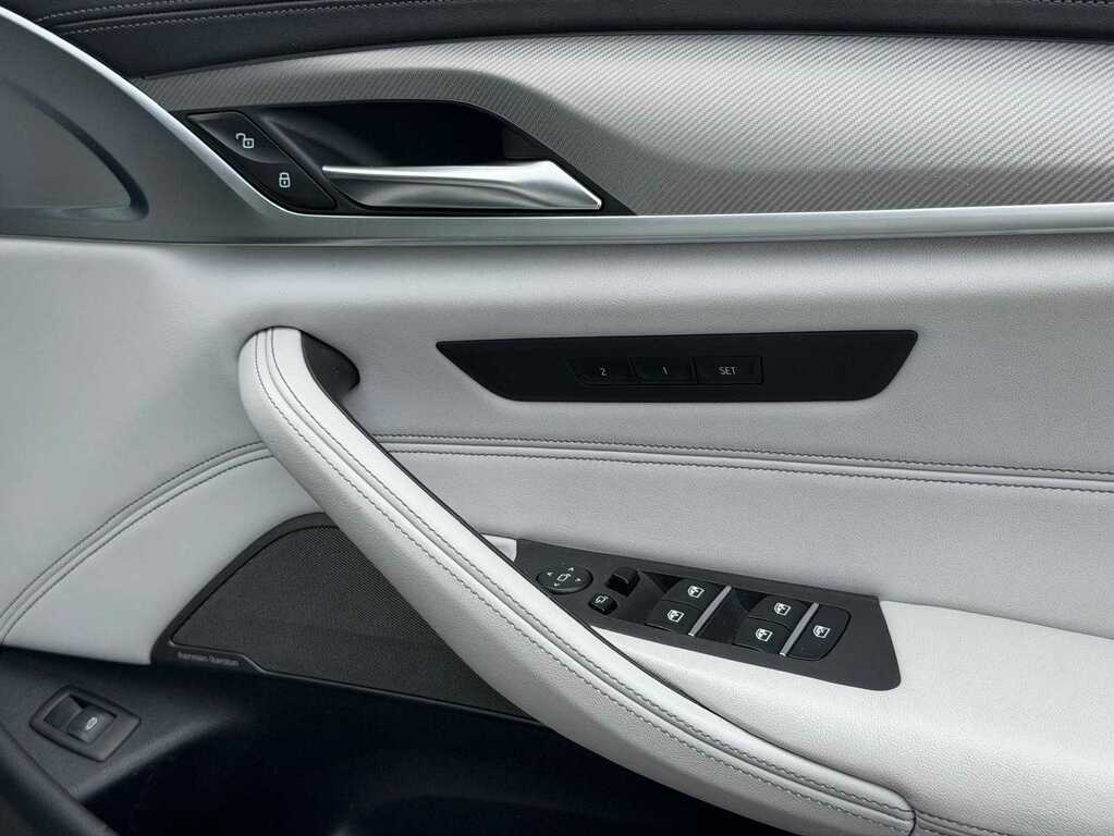 BMW M5 Saloon 4.4 M5 Saloon 201919 Grey #31