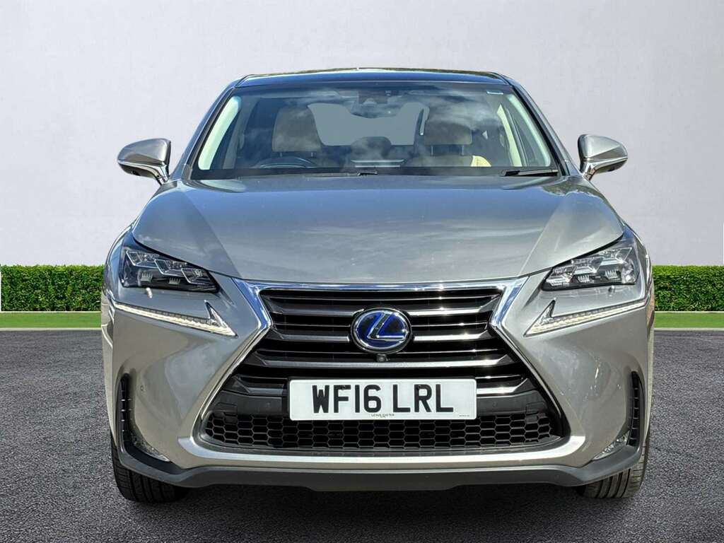 Lexus NX 300H 2.5 Premier Cvt Silver #5