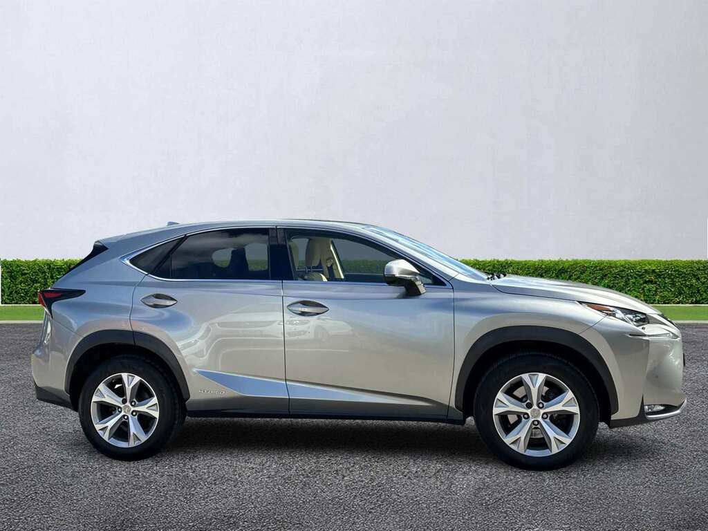 Lexus NX 300H 2.5 Premier Cvt Silver #3