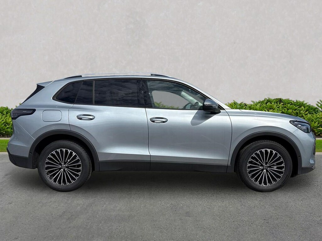 Volkswagen Tiguan 1.5 Etsi 150 Match Dsg Silver #3