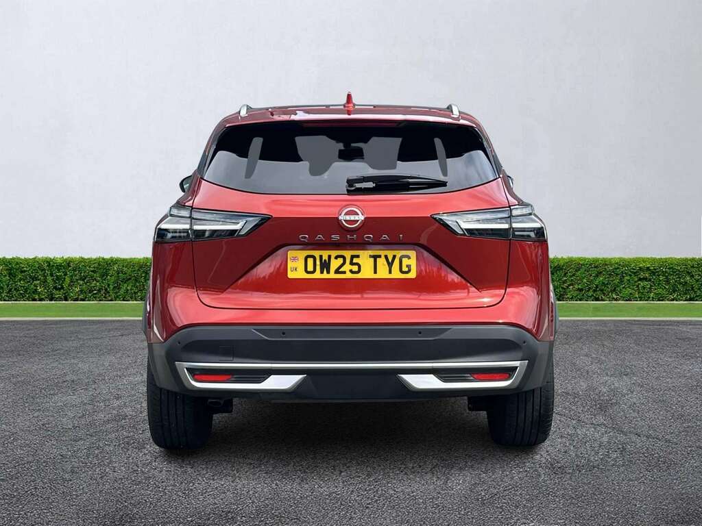 Nissan Qashqai 1.3 Dig-t Mh N-connecta OW25TYG Red #5