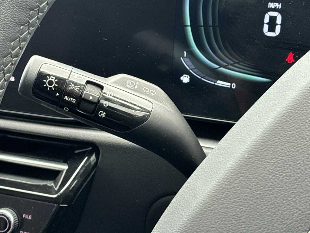 Kia Niro 4 Red #26