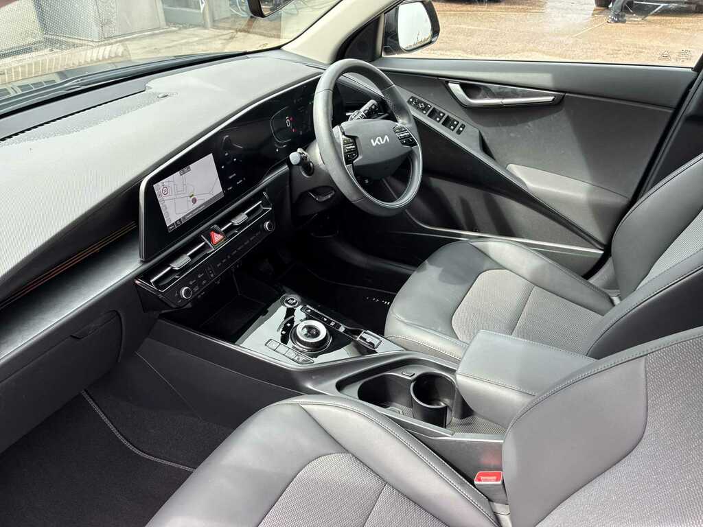 Kia Niro 4 Red #7