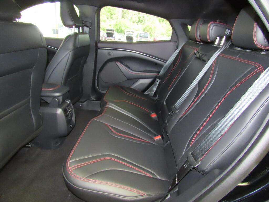 Ford Mustang Mach-E 258Kw Extended Range 91Kwh Red #11