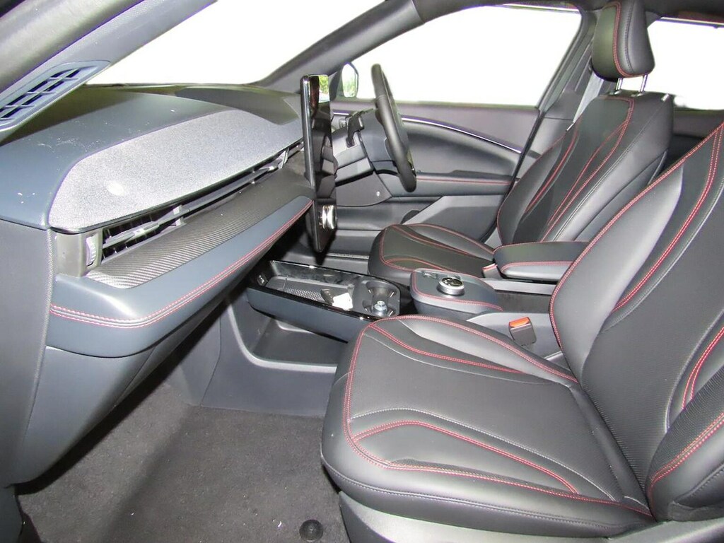 Ford Mustang Mach-E 258Kw Extended Range 91Kwh Red #7