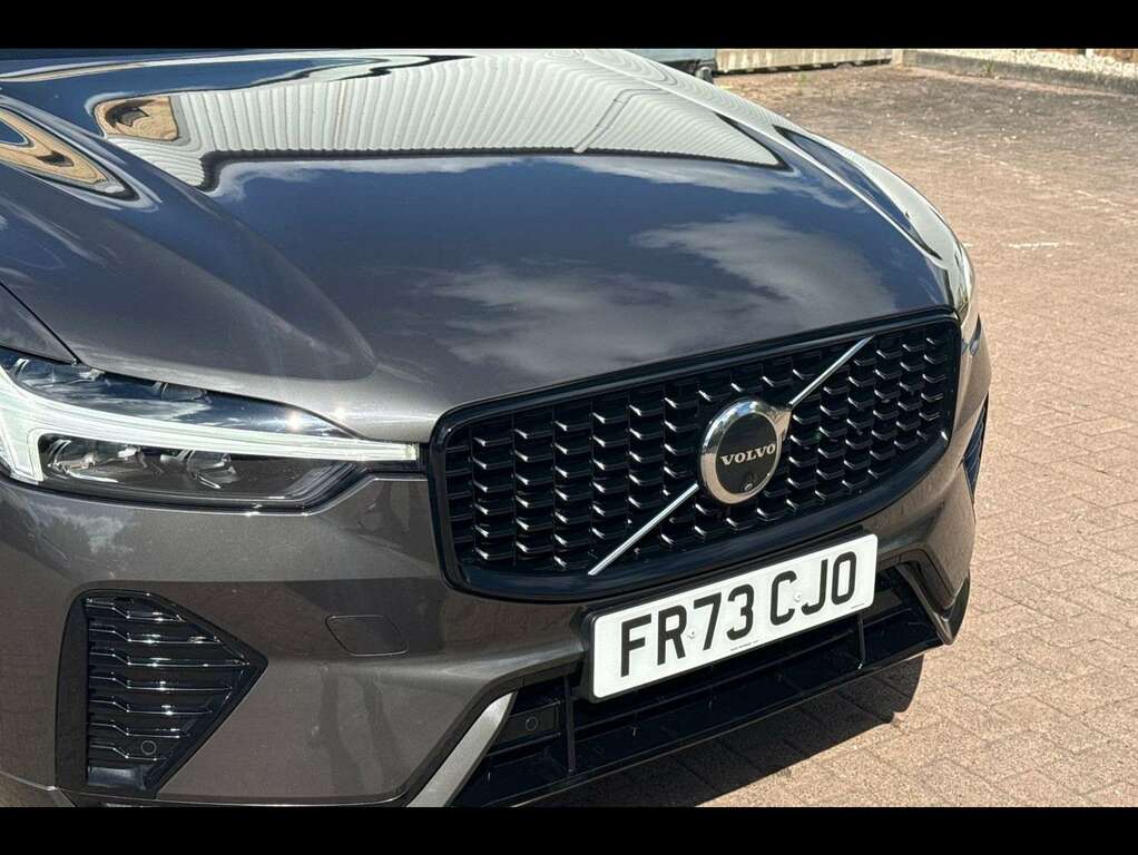 Volvo XC60 Suv White #32