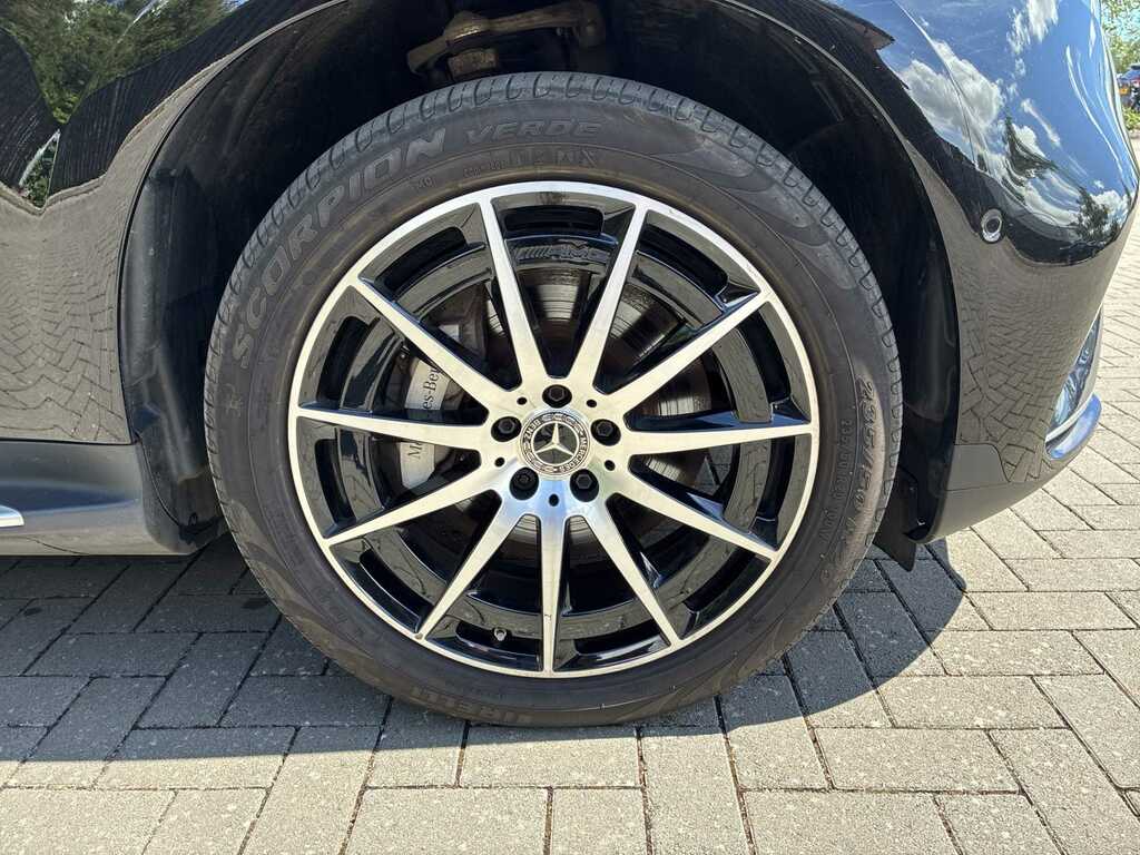 Mercedes-Benz EQC Eqc 400 300Kw Amg Line Edition 80Kwh KT73XGL Black #6