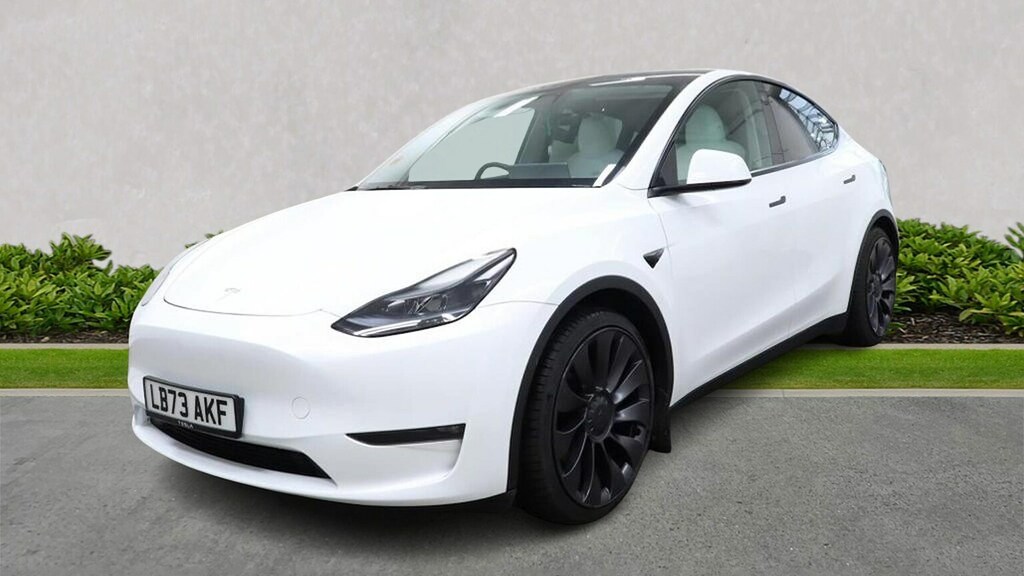 Tesla Model Y Dual Motor Performance Suv 4Wd White #2
