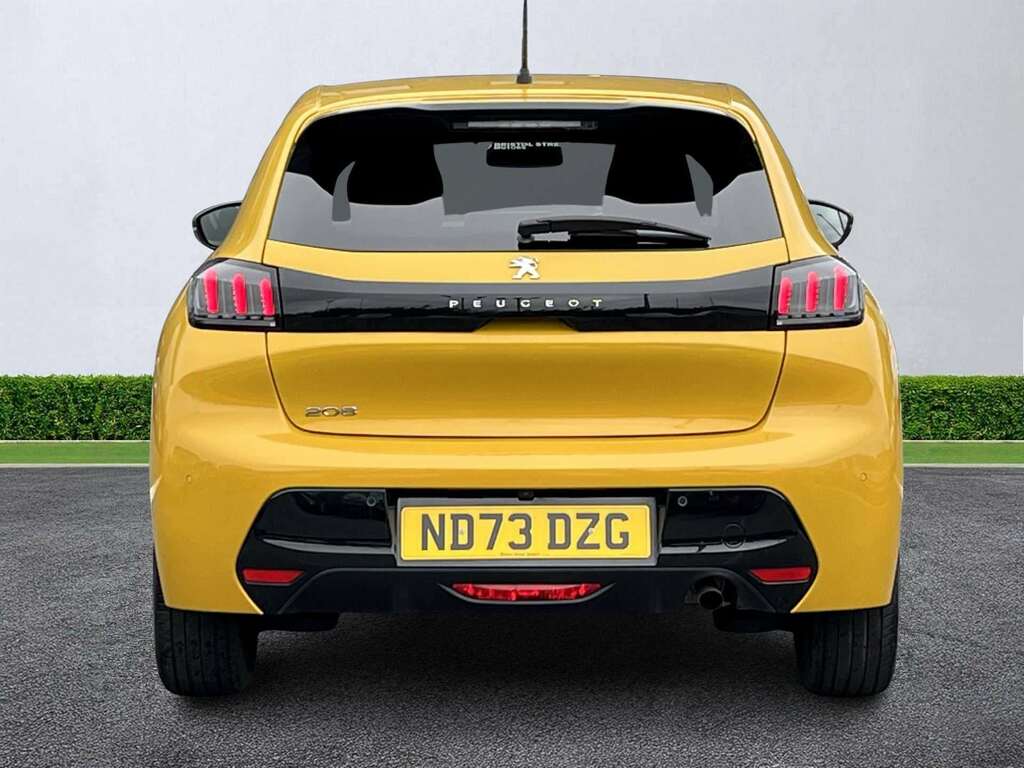 Peugeot 208 1.2 Puretech 100 Allure Premium Eat8 ND73DZG Yellow #4