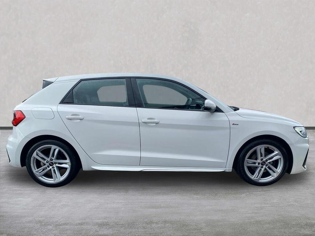 Audi A1 1.0 Tfsi 30 S Line Sportback Eur MW23GZX White #3