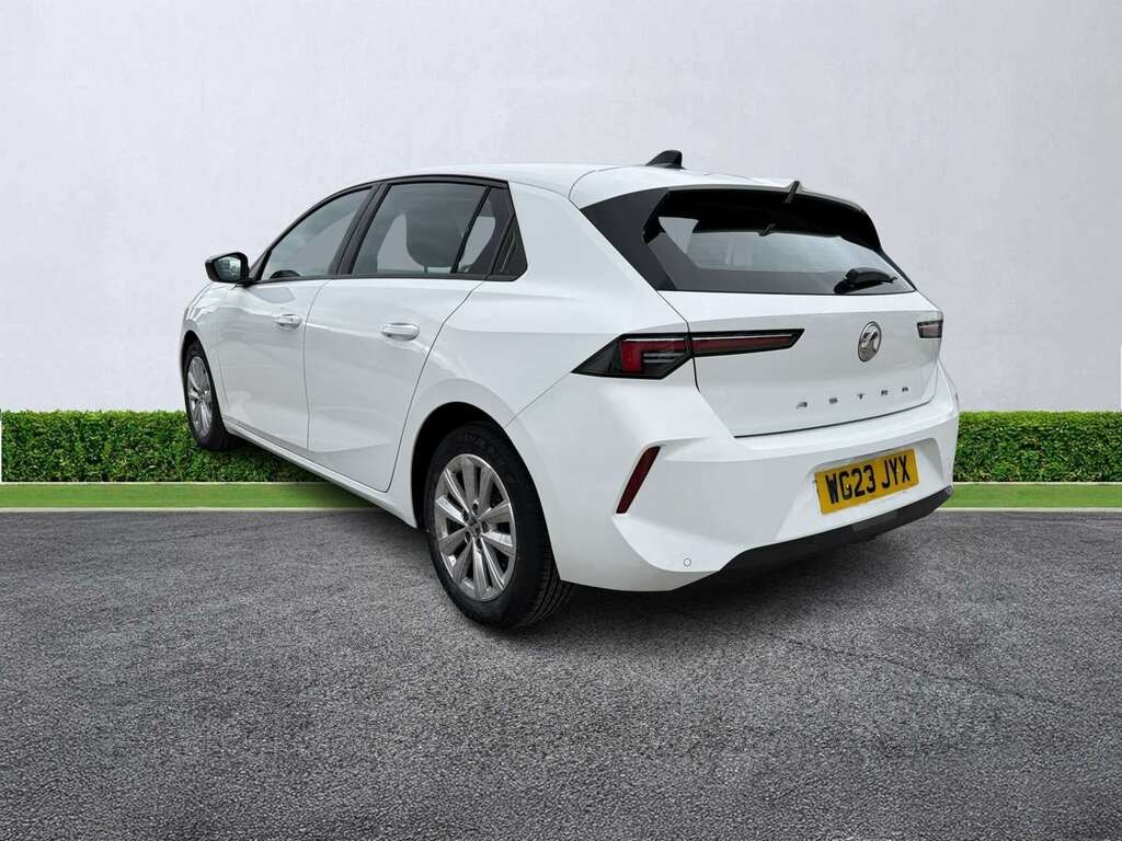 Vauxhall Astra 1.2 Turbo 130 Design WG23JYX White #2