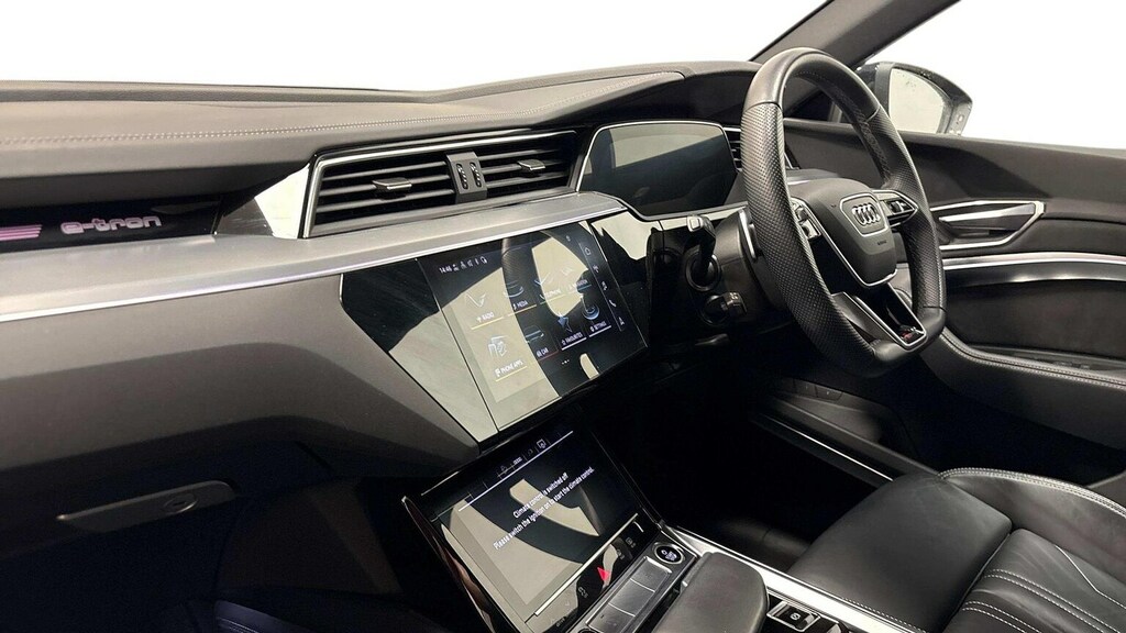 Audi E-tron Black Edition Black #7