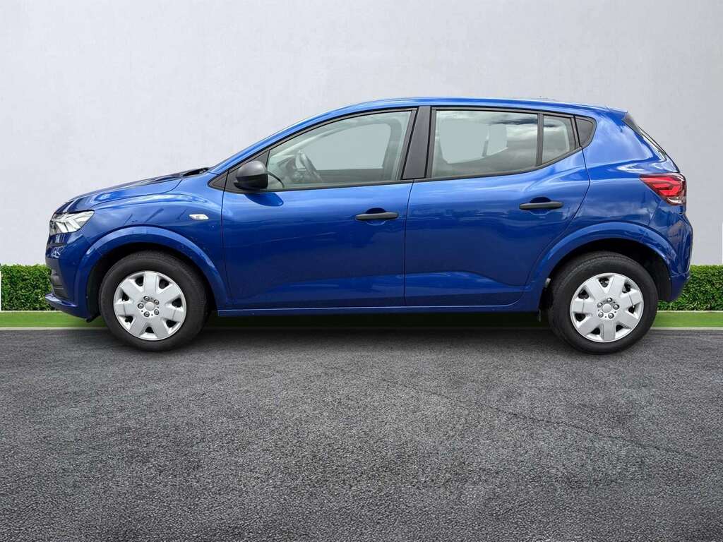 Dacia Sandero Essential White #18