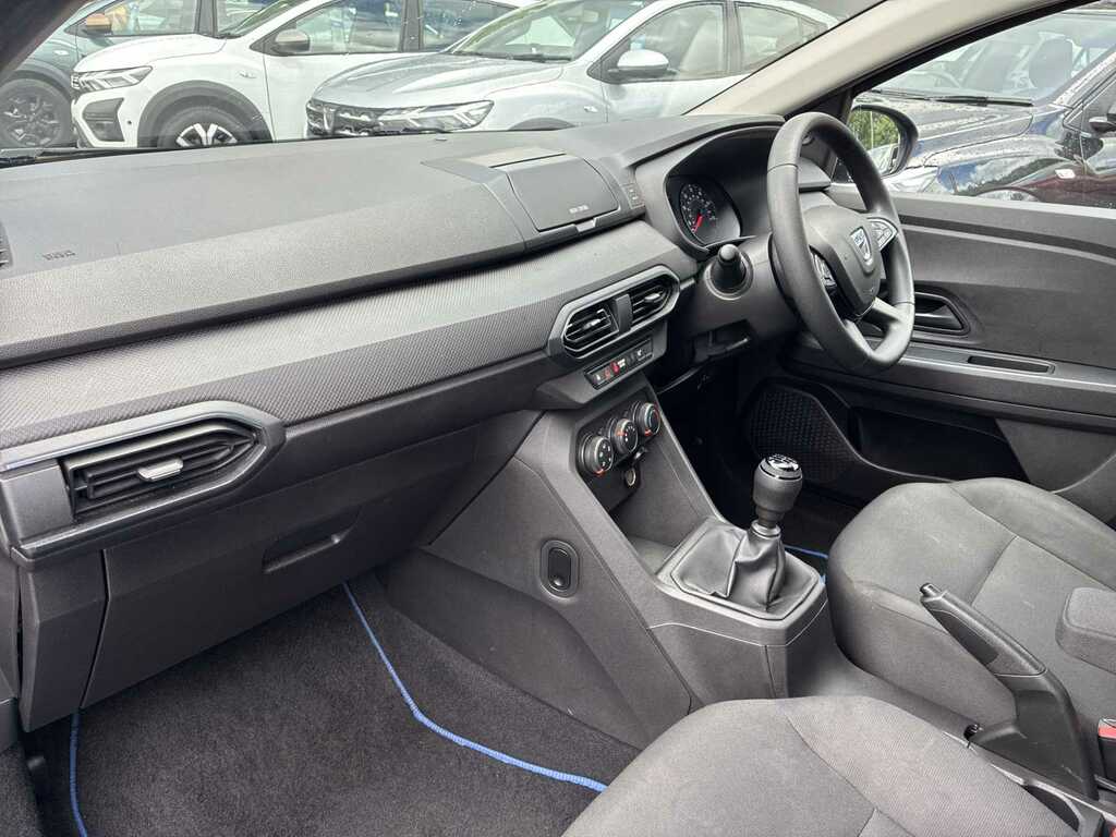 Dacia Sandero Essential White #7