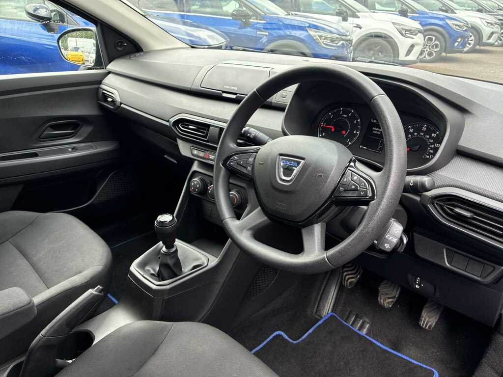 Dacia Sandero Essential White #14