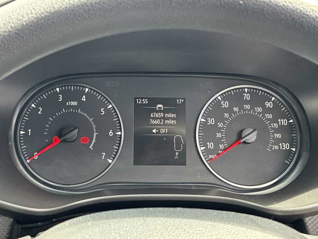 Dacia Sandero Essential White #9