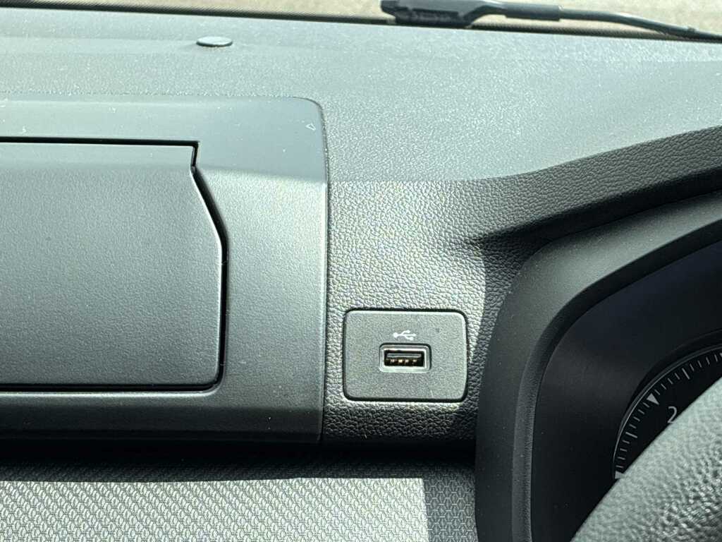 Dacia Sandero Essential White #22