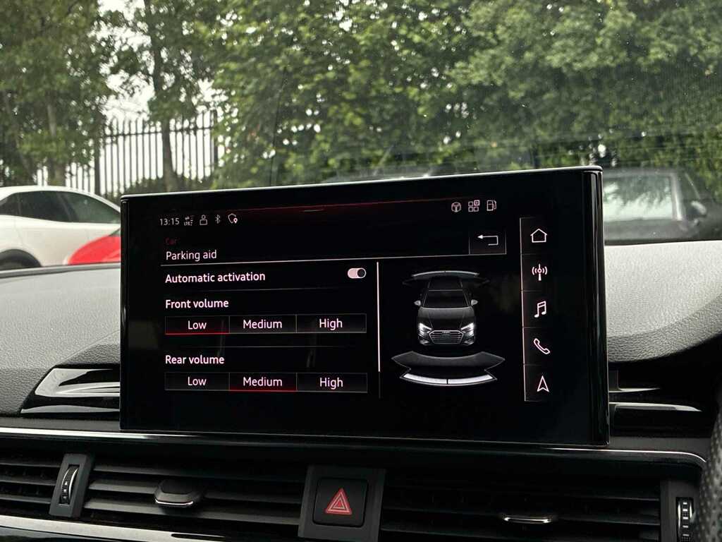 Audi A4 Avant Black Edition Grey #36