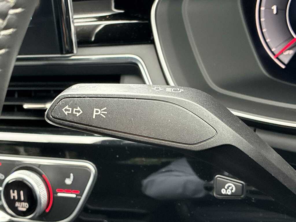 Audi A4 Avant Black Edition Grey #25