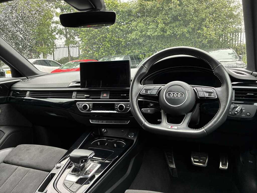 Audi A4 Avant Black Edition Grey #14