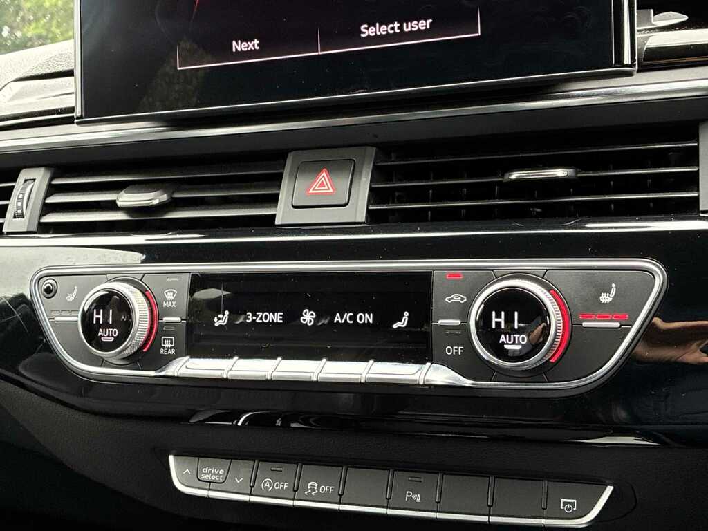 Audi A4 Avant Black Edition Grey #11