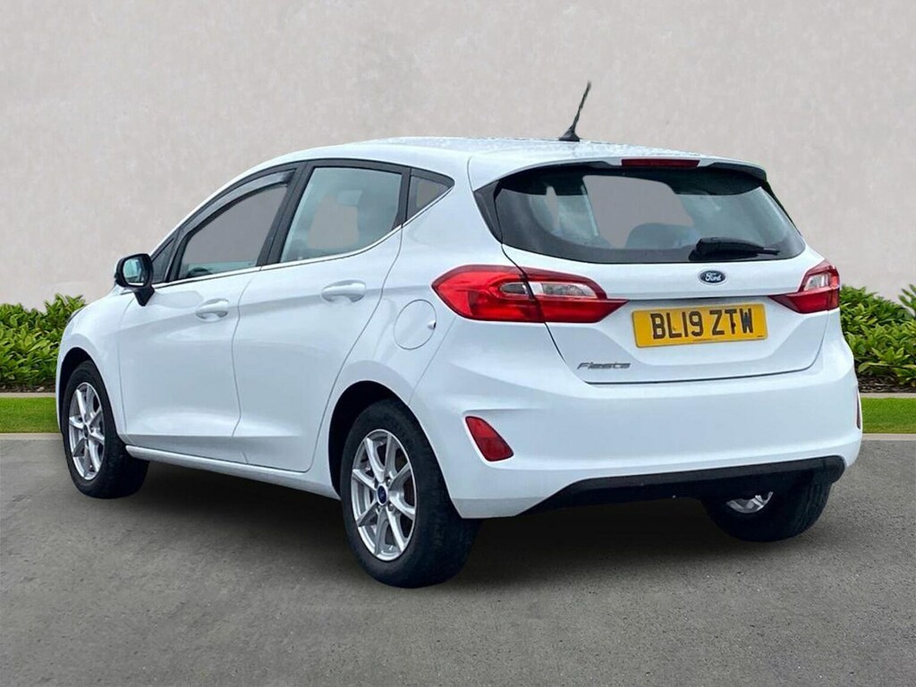 Ford Fiesta 1.1 Ti-vct Zetec Hatchback Euro White #2