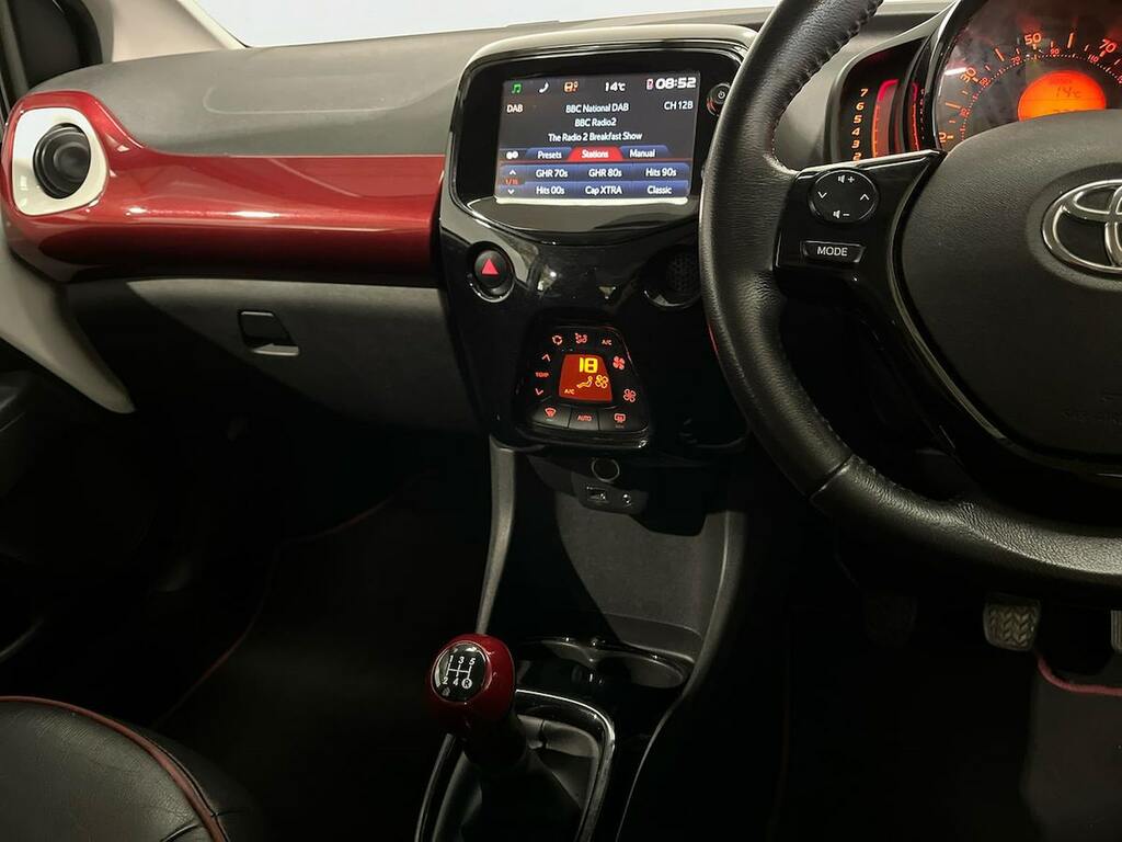Toyota Aygo Hatchback 1.0 Red #13