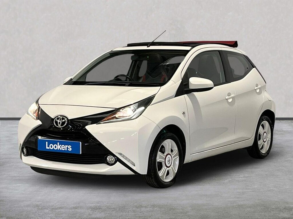 Toyota Aygo Hatchback 1.0 Red #20