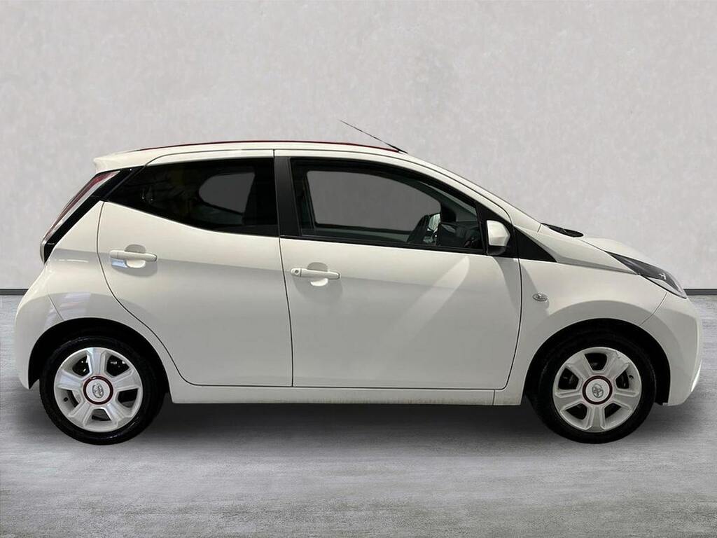Toyota Aygo 1.0 Vvt-i X-claim Funroof Euro 6 White #3
