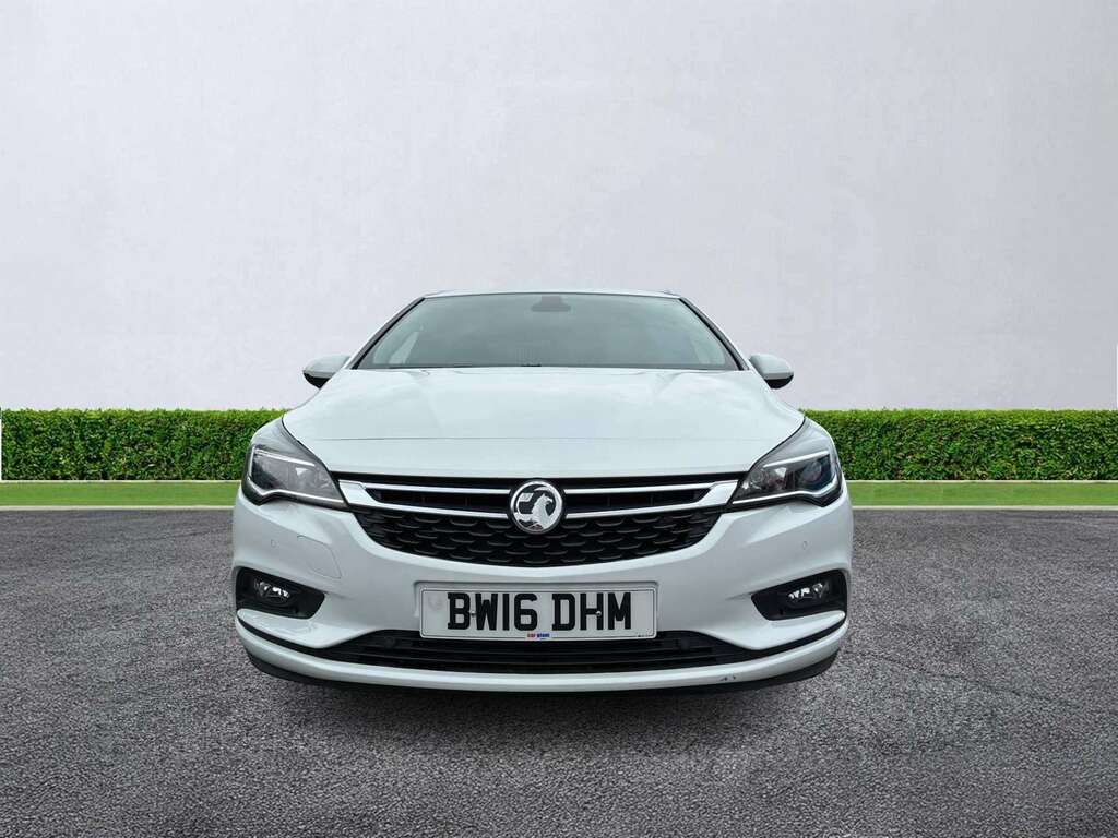 Vauxhall Astra 1.4T 16V 150 Elite Nav White #5