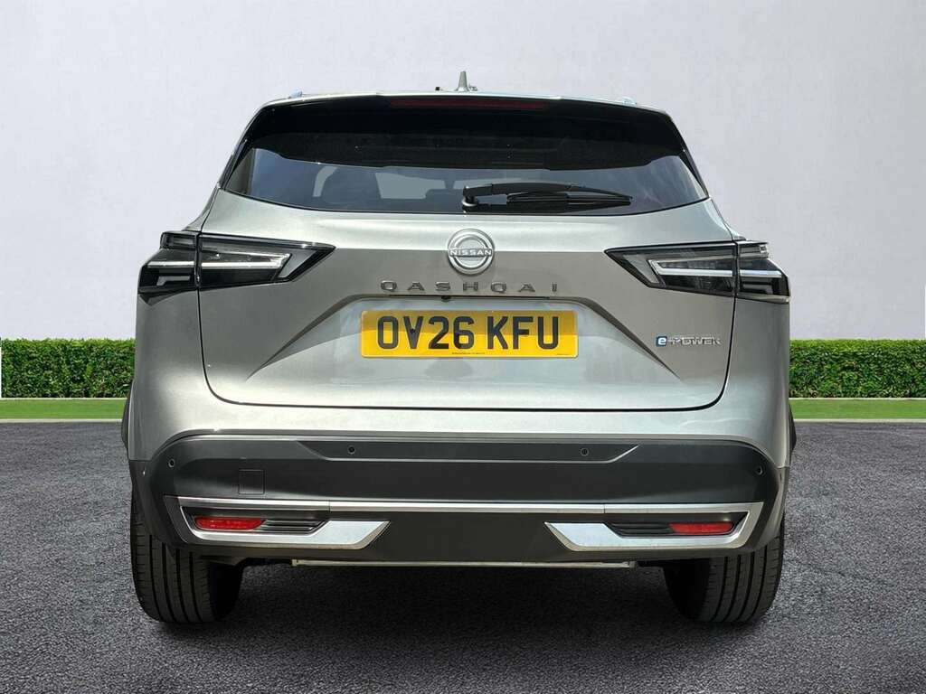 Nissan Qashqai 1.5 E-power N-connecta OV26KFU Silver #4