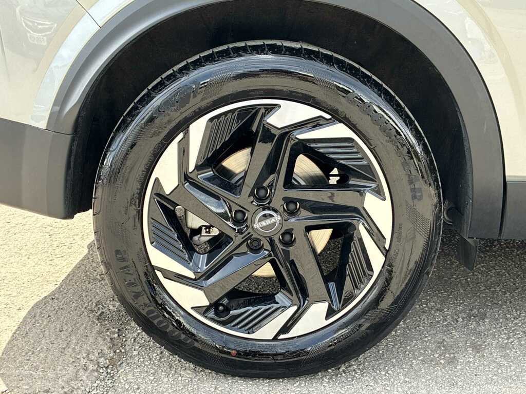 Nissan Qashqai 1.5 E-power N-connecta OV26KFU Silver #6