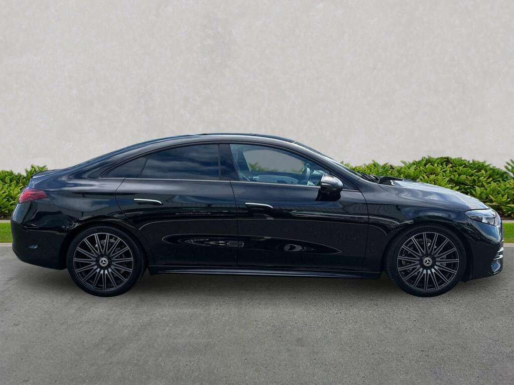 Mercedes-Benz CLA Class Cla 180 Amg Line Premium Plus Black #3