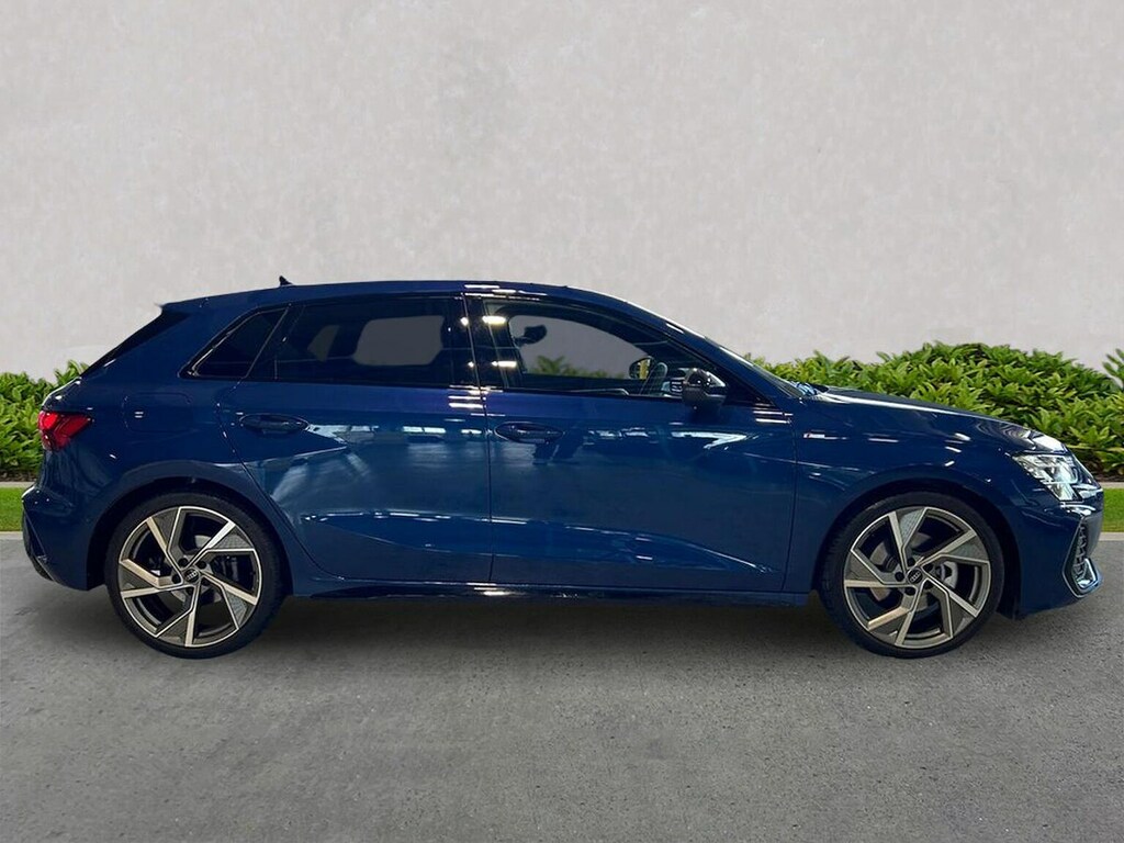 Audi A3 2.0 Tdi 35 Black Edition Sportback S Tr Blue #3