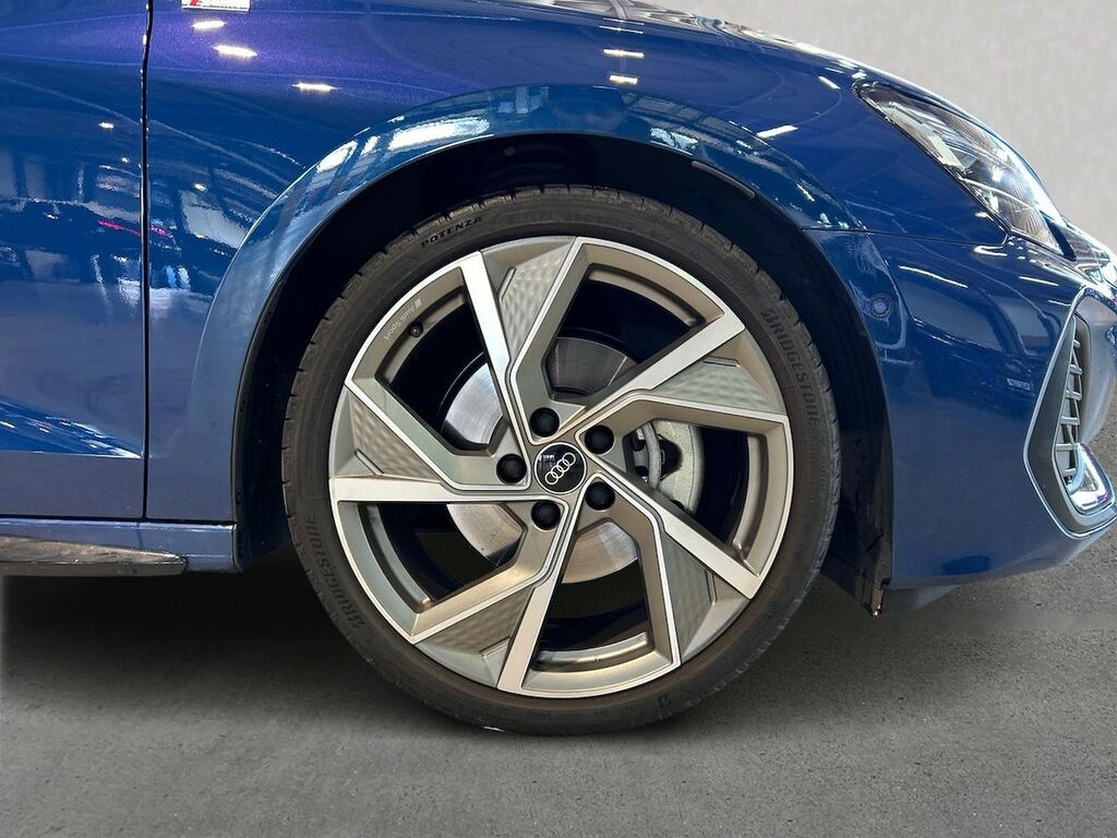 Audi A3 2.0 Tdi 35 Black Edition Sportback S Tr Blue #6