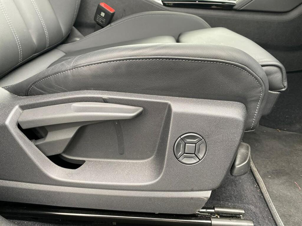 Audi Q5 S Line Black #30