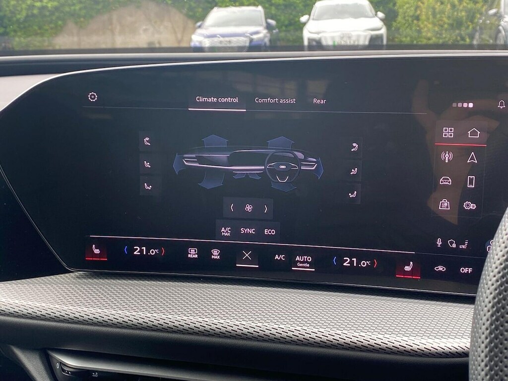 Audi Q5 S Line Black #12