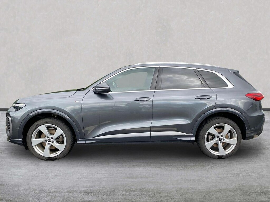 Audi Q5 S Line Black #19